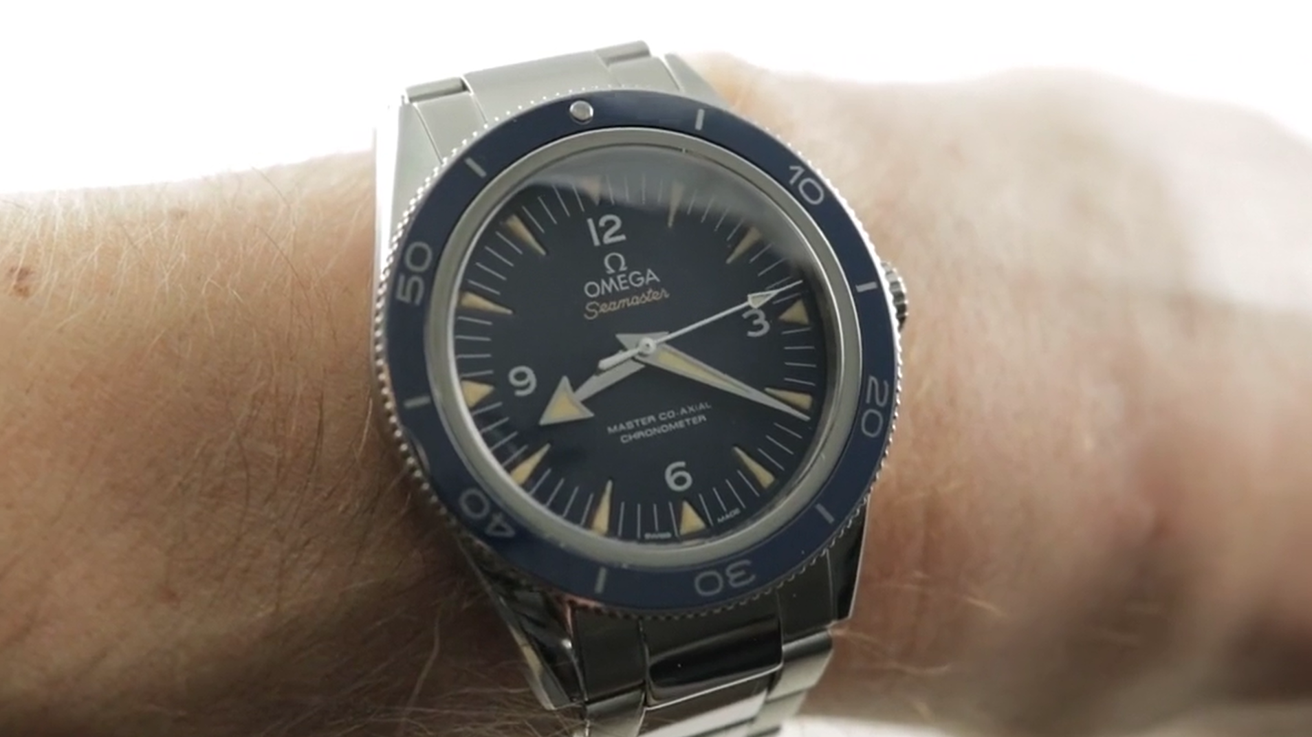 Omega Seamaster 300M Titanium Blue 233.90.41.21.03.001 Review
