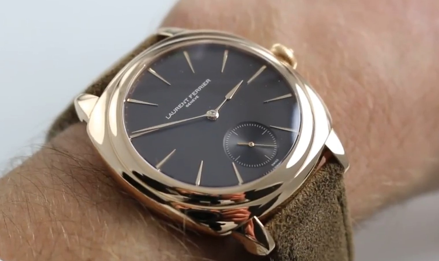 Laurent Ferrier Galet Square Micro Rotor (Caliber Lf229.01) Watch Review