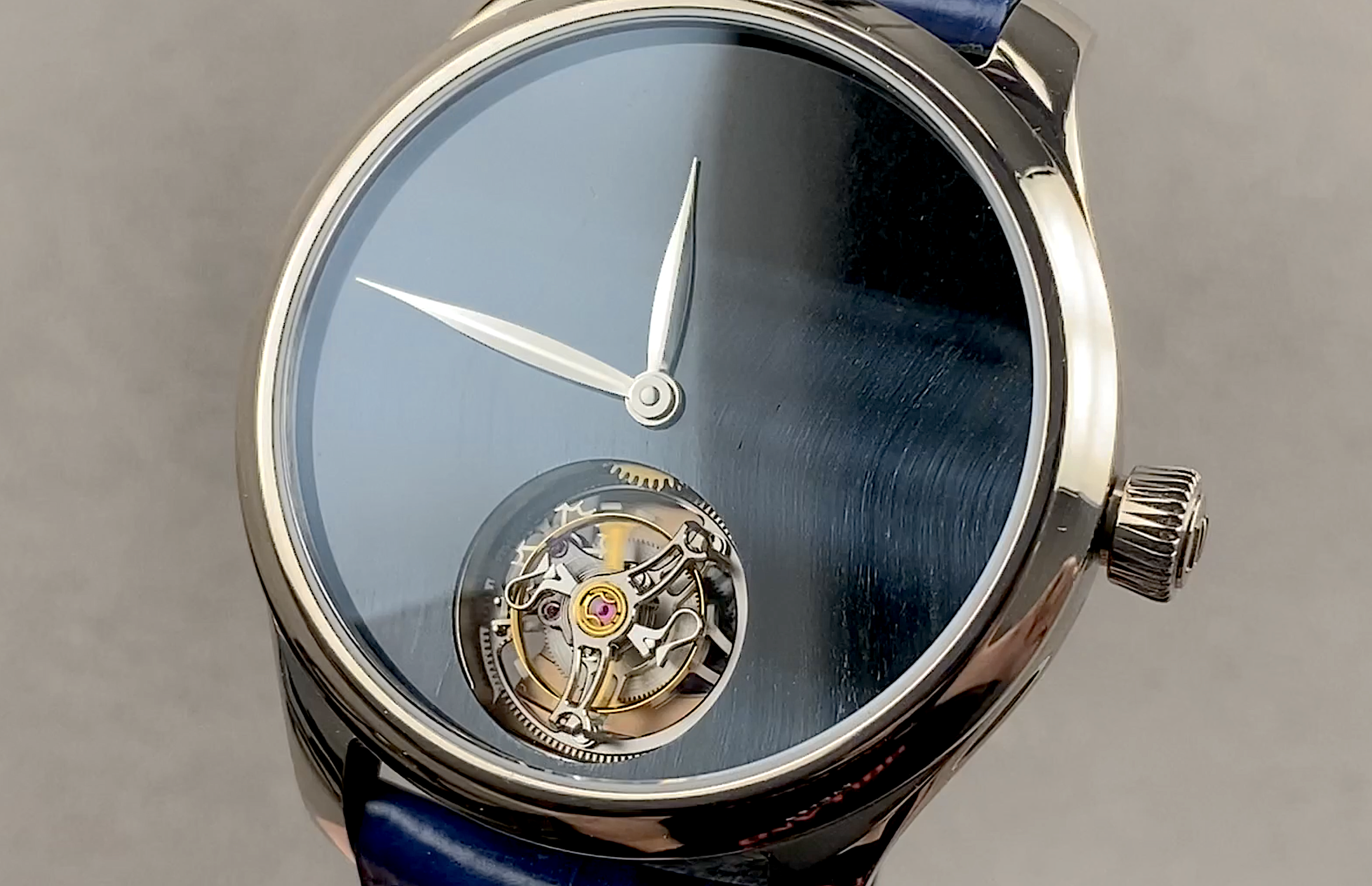 H. Moser & Cie Endeavour Tourbillon "Falcons Eye" Limited Edition 1804-0222