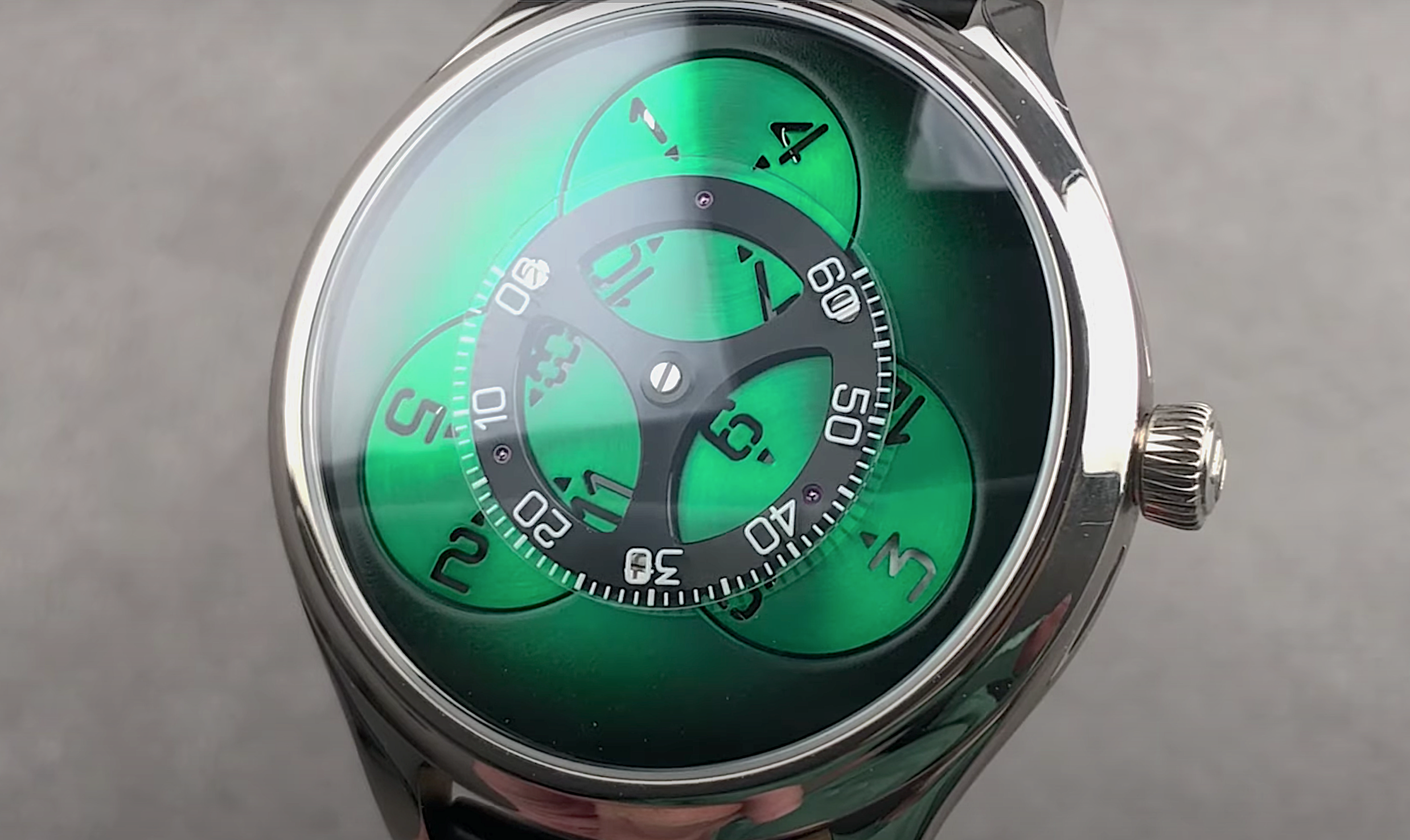 H. Moser & Cie Endeavour Flying Hours 1806-0201