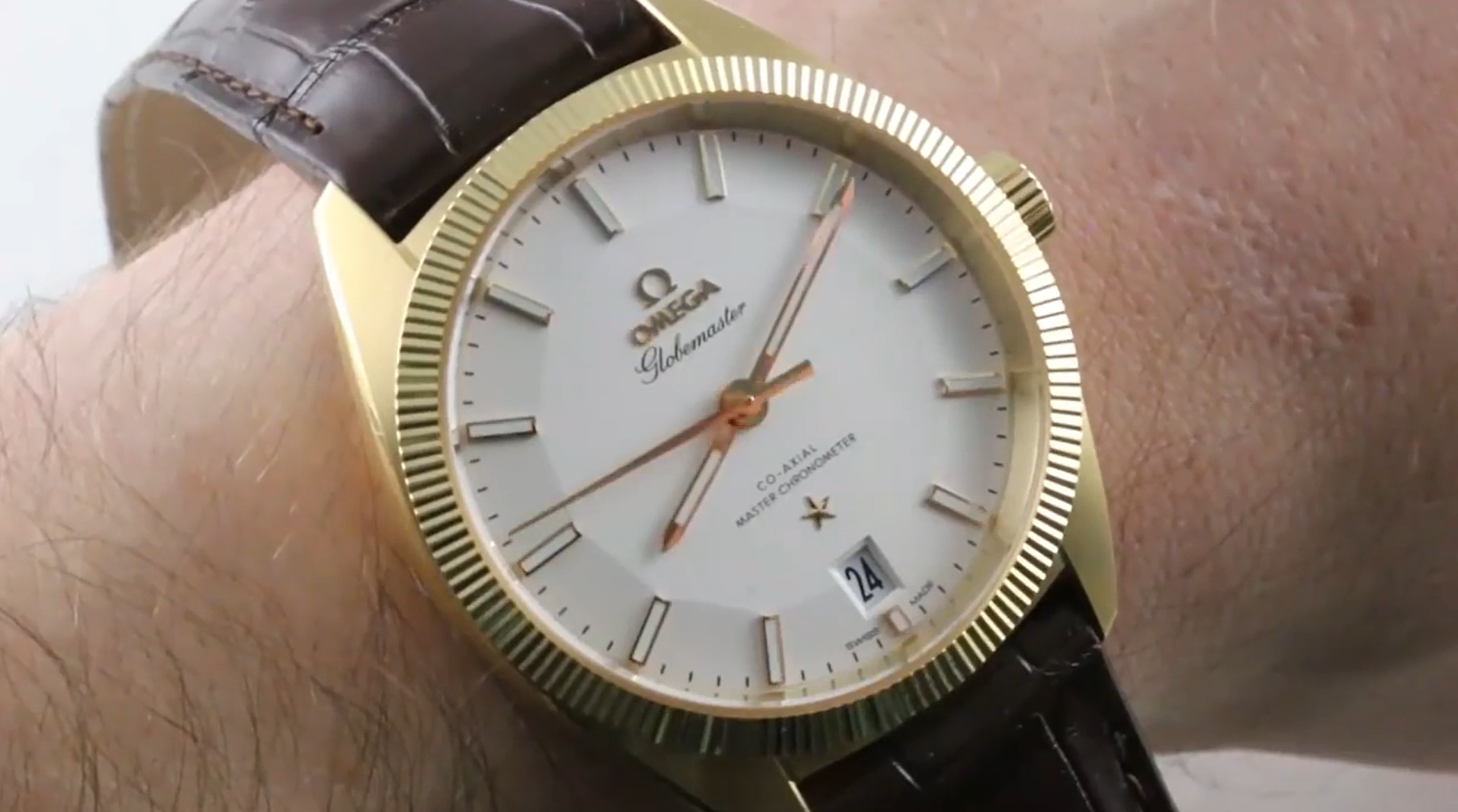 Omega Constellation Globemaster Solid Gold (130.53.39.21.02.002) Review