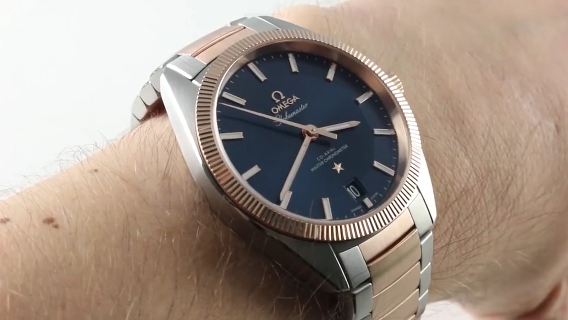 Omega Constellation Globemaster (Blue Dial/Sedna Gold) 130.20.39.21.03.001