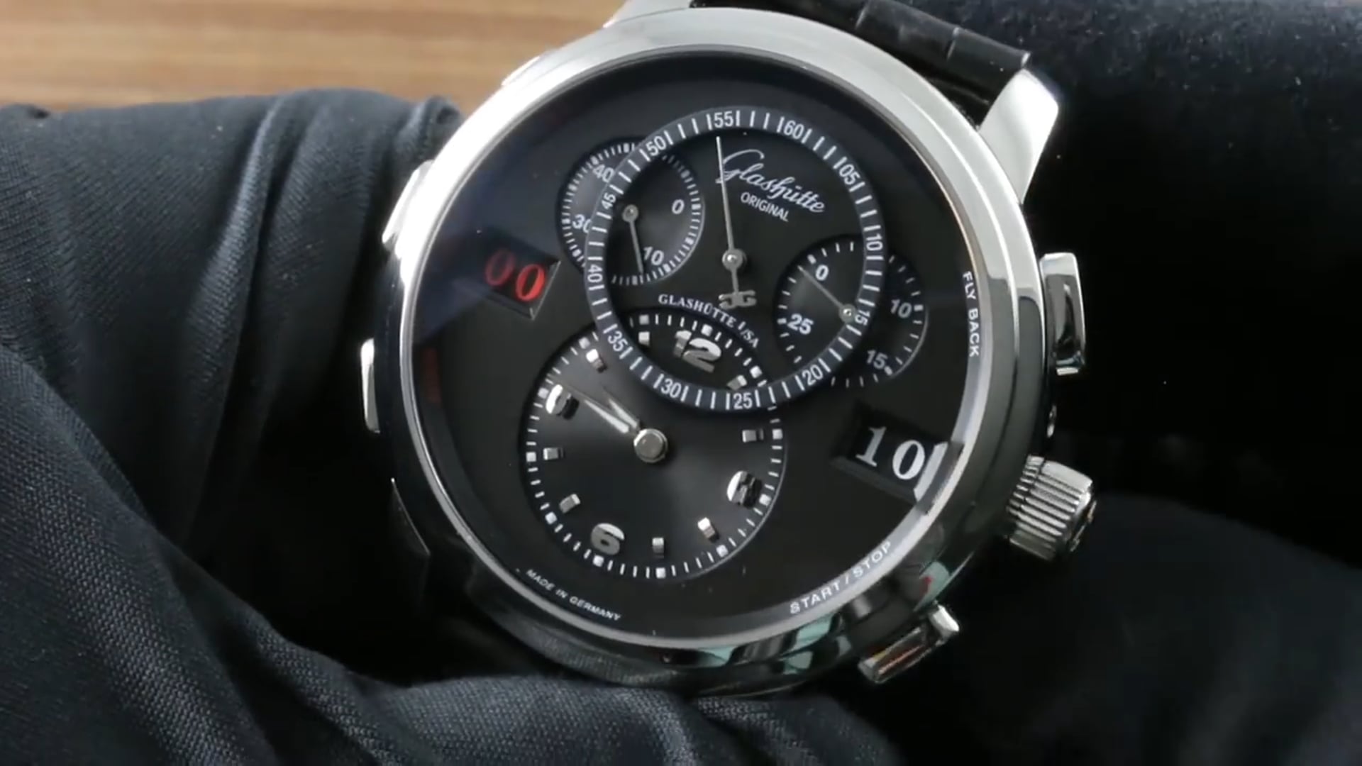 Glashutte Original Panomatic Counter Xl (1-96-01-02-02-01) Review