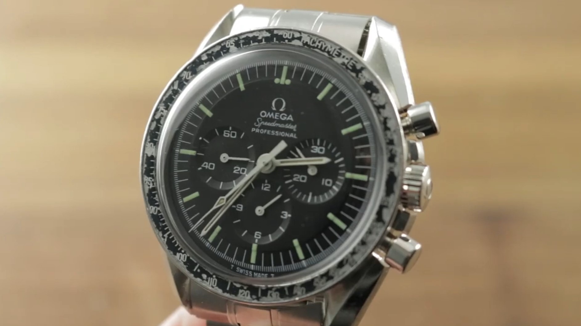 Omega hot sale speedmaster falso