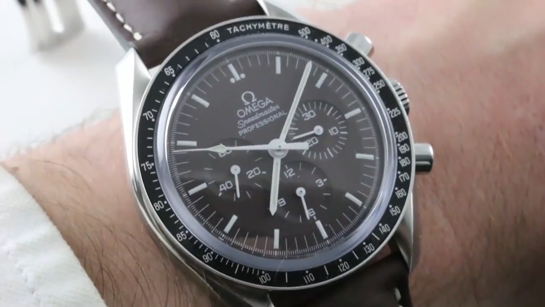 Omega Speedmaster Professional "Tropical" Chrono Moonwatch 311.32.42.30.13.001