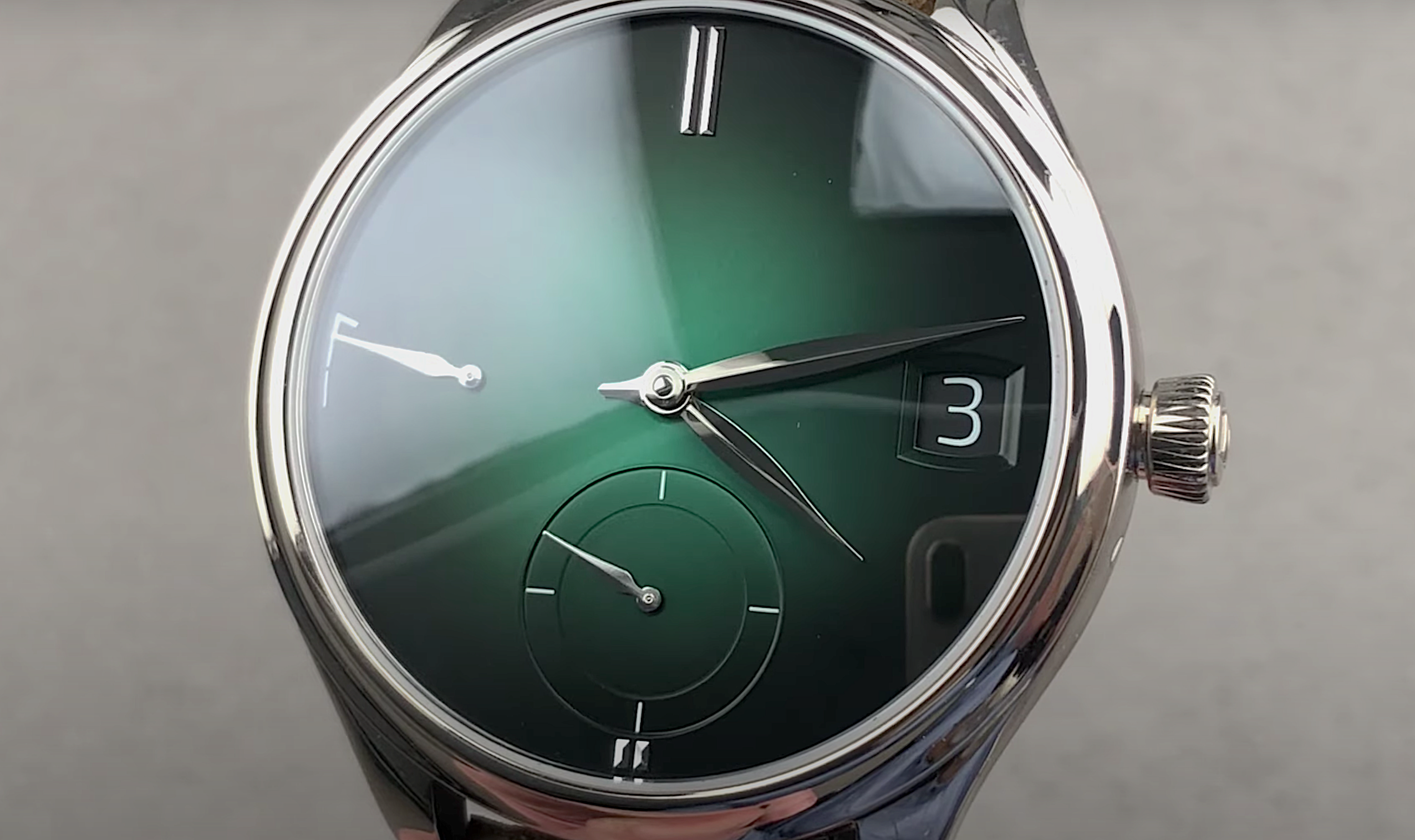 H. Moser & Cie Endeavour Perpetual Calendar 1800-0202