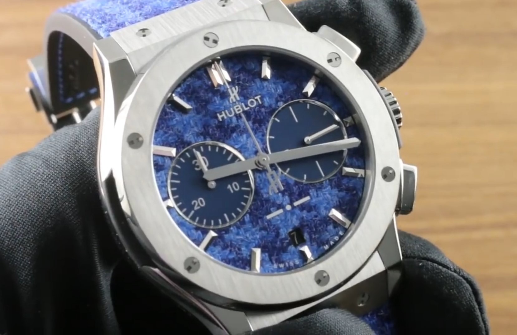 Hublot Classic Fusion Italia Independent Pieds De Poule (521.NX.2710.NR.ITI18)