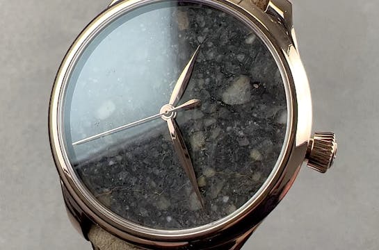 H. Moser & Cie Endeavour Moonstone Di...