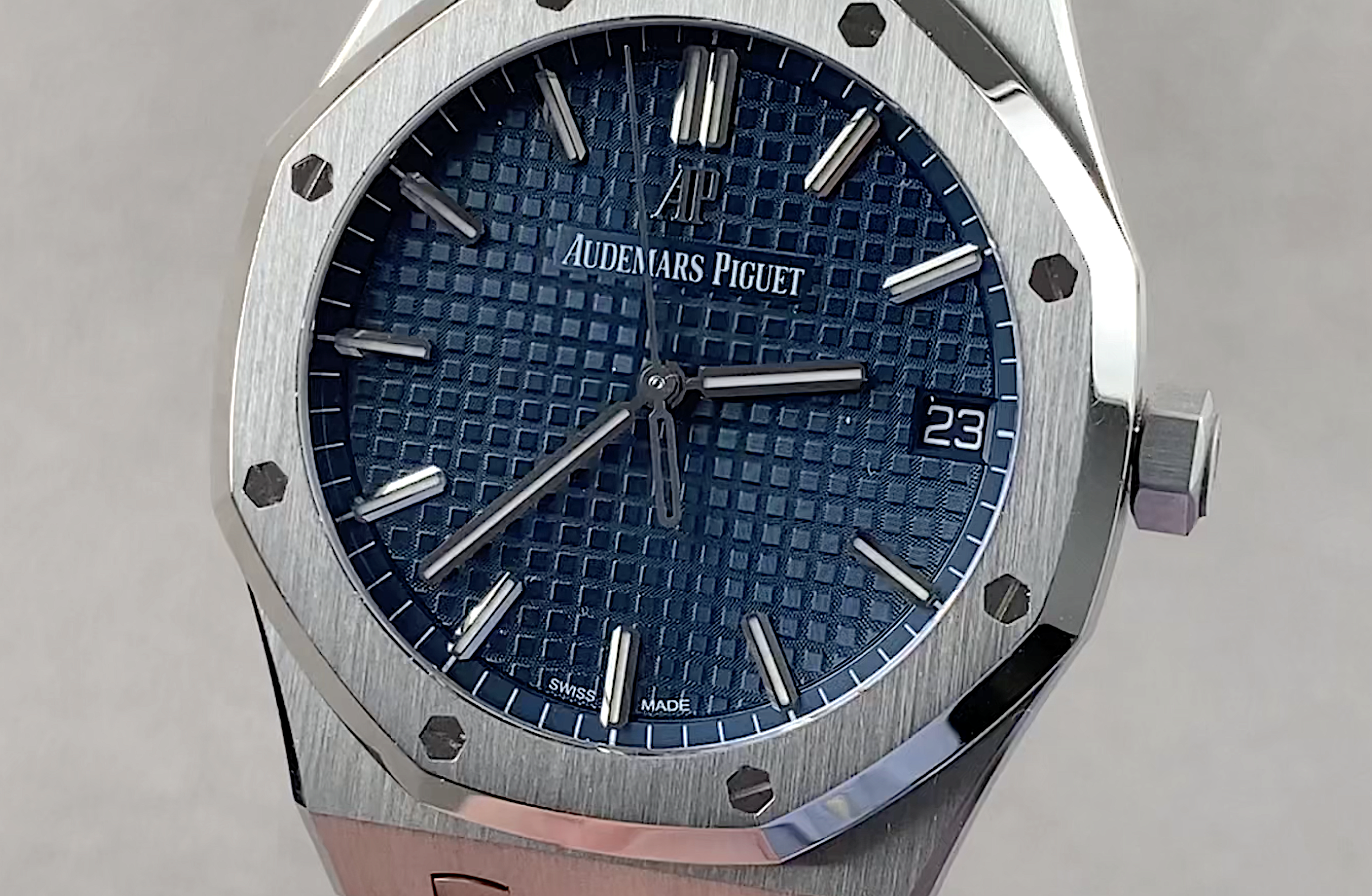 Audemars Piguet Royal Oak 15500ST.OO.1220ST.01