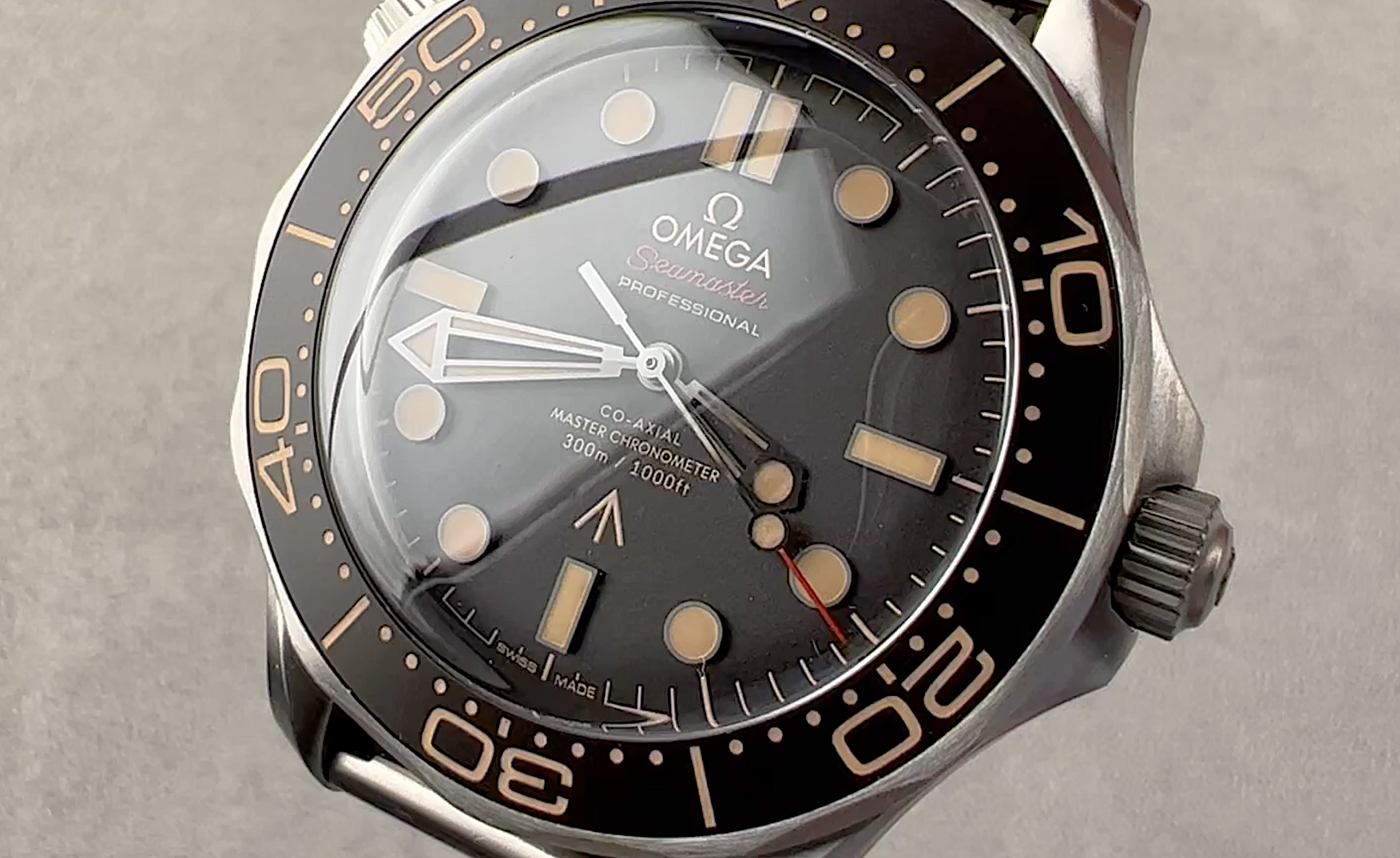 Omega Seamaster Diver 300M 007 Edition "No Time to Die" 210.90.42.20.01.001