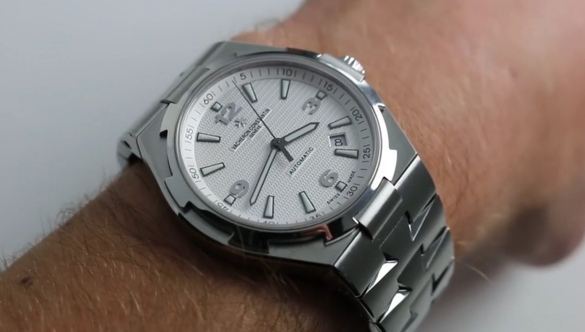 Vacheron Constantin Overseas Chronograph 49150 000R 9338 Review