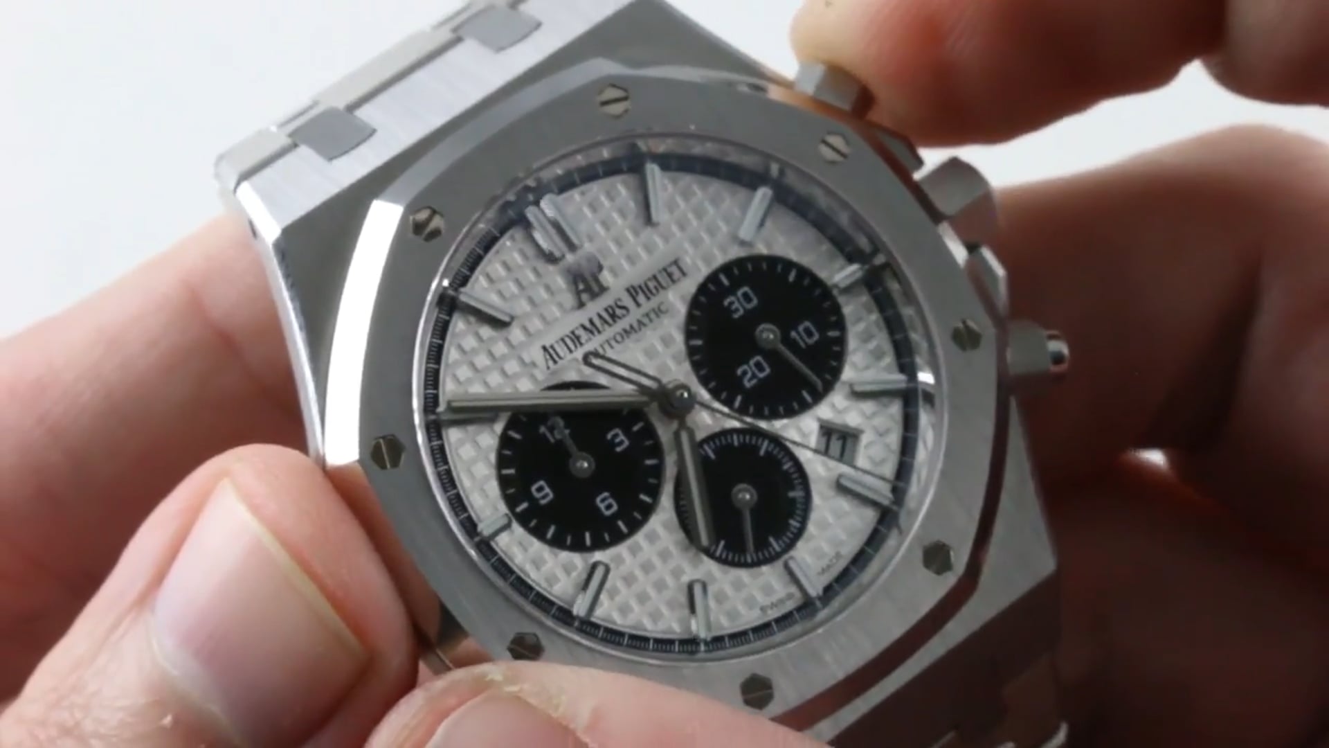 Audemars Piguet Royal Oak Chronograph 26331ST.OO.1220ST.03 Review