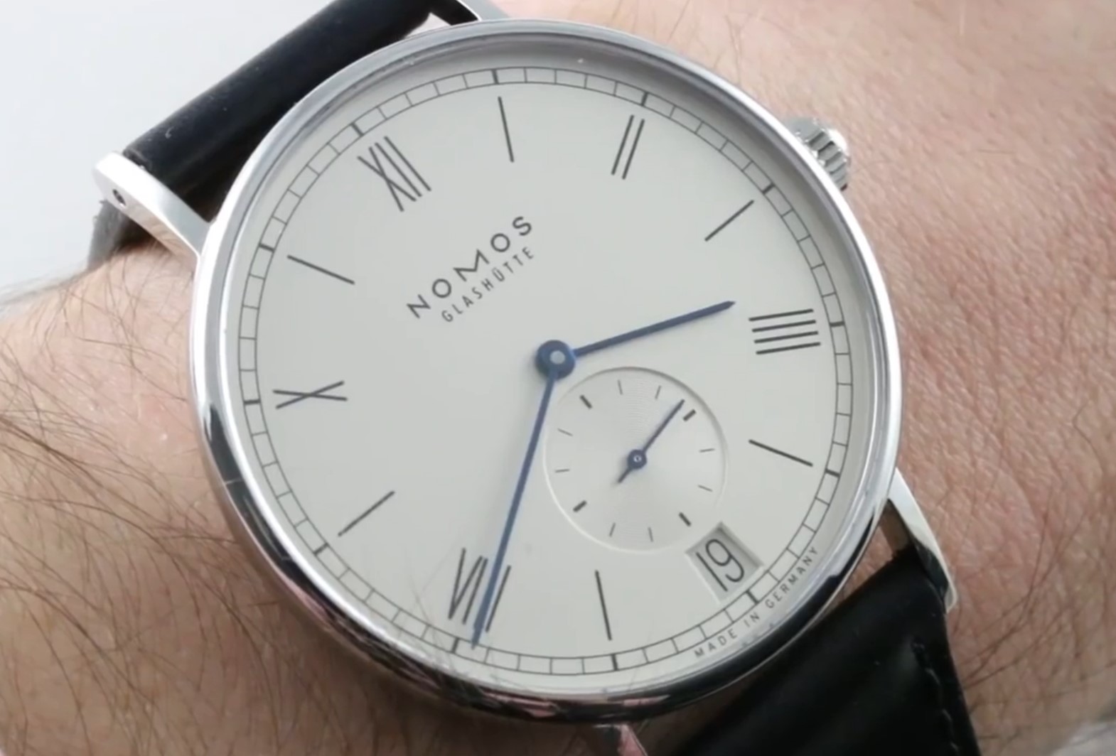 Nomos Glashutte Club Datum Atlantik 776 Review Nomos Reviews