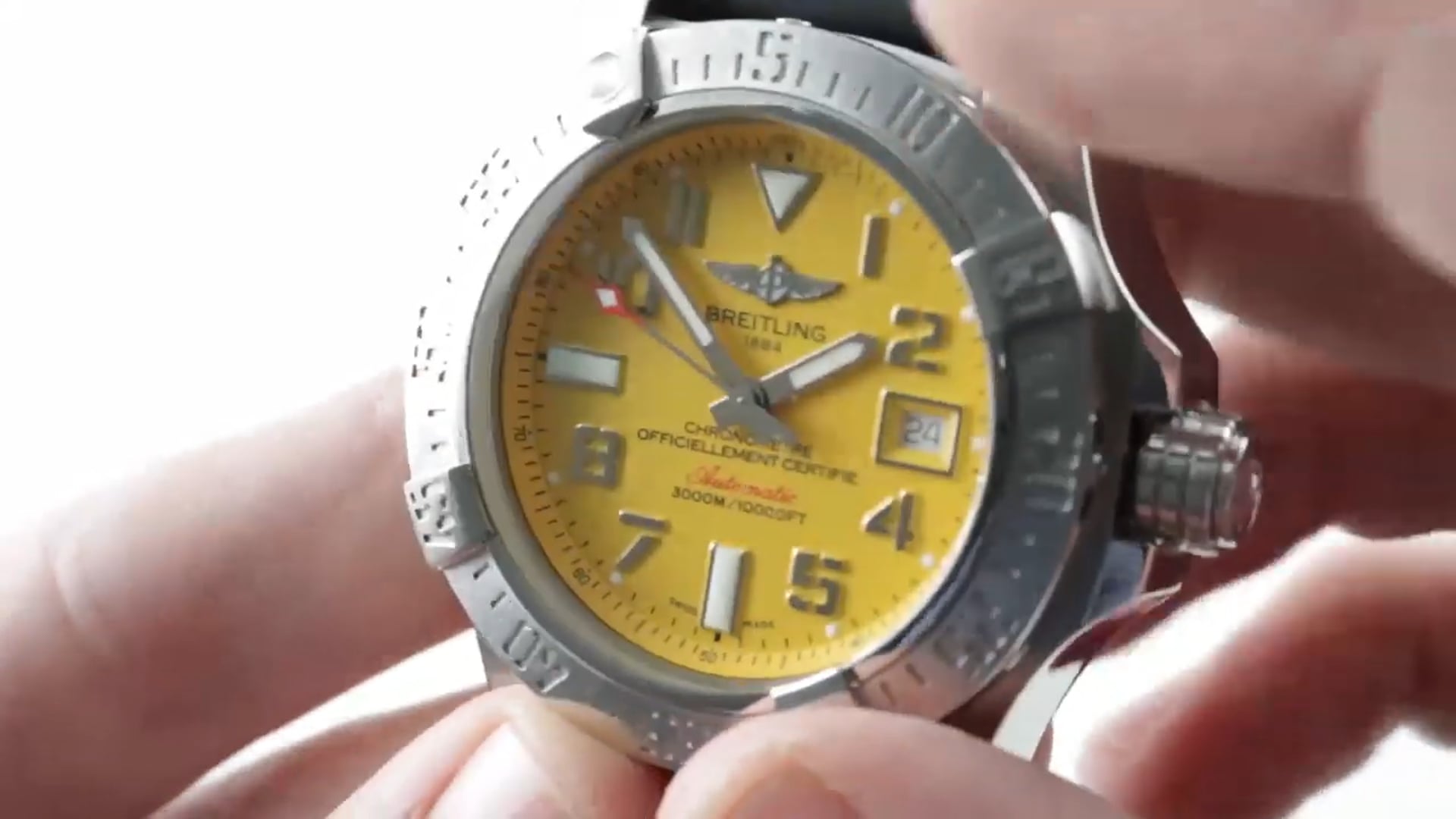 Breitling seawolf 2024 cobra yellow