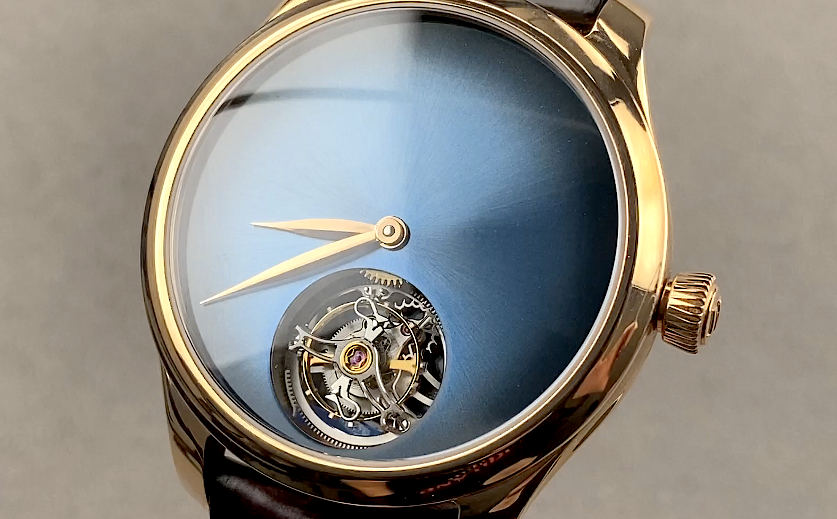 H. Moser & Cie Endeavour Tourbillon Limited 1804-0400