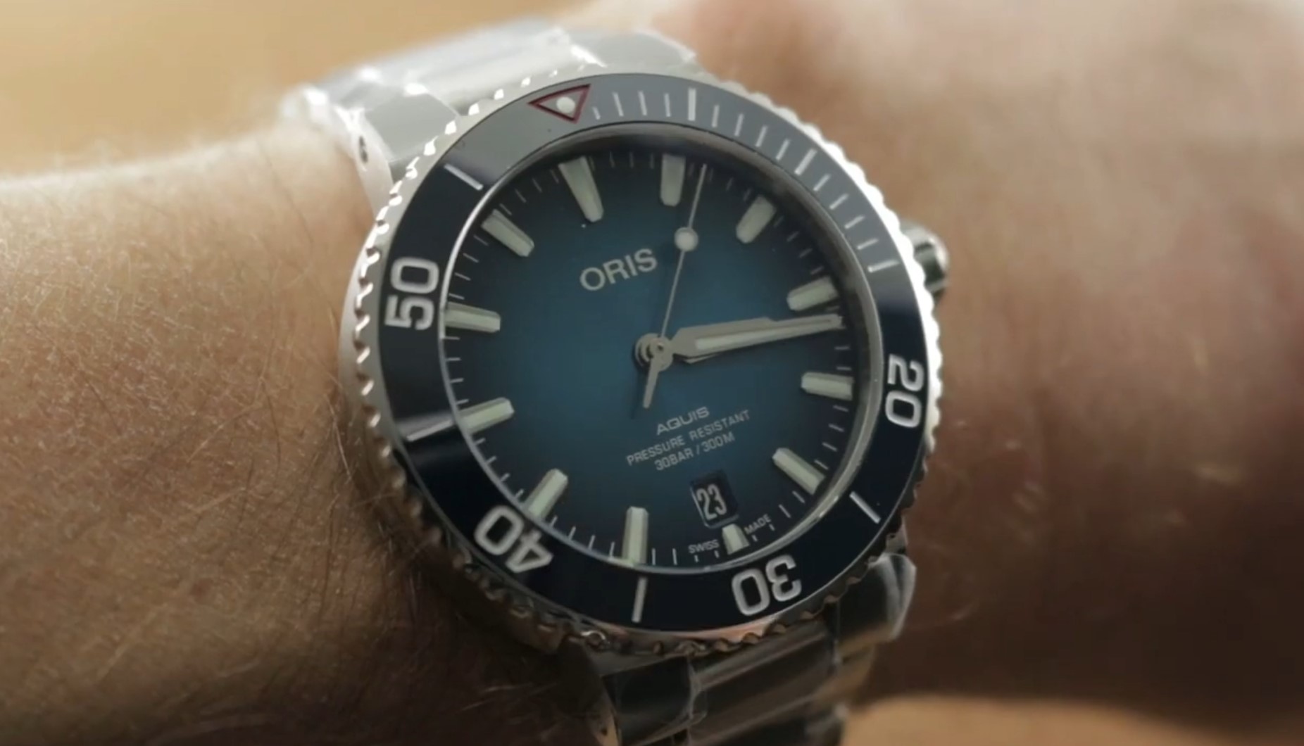 Oris aquis date 39.5 mm cheap blue