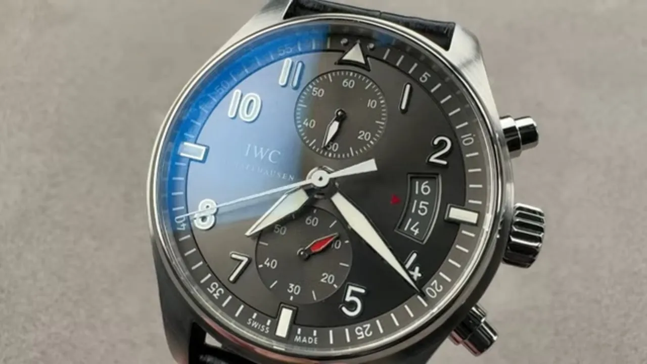 IWC Pilot's Watch Spitfire Chronograph (IW3878-02) IWC Watch Review