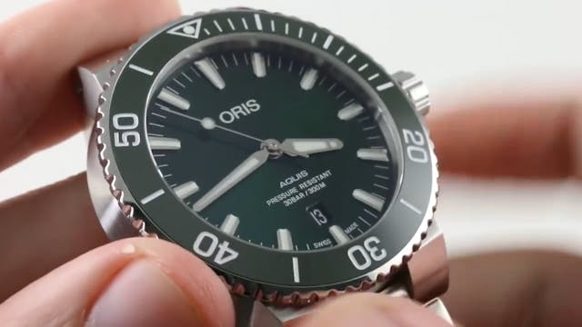 2018 Oris Aquis Date Green Ceramic (7...