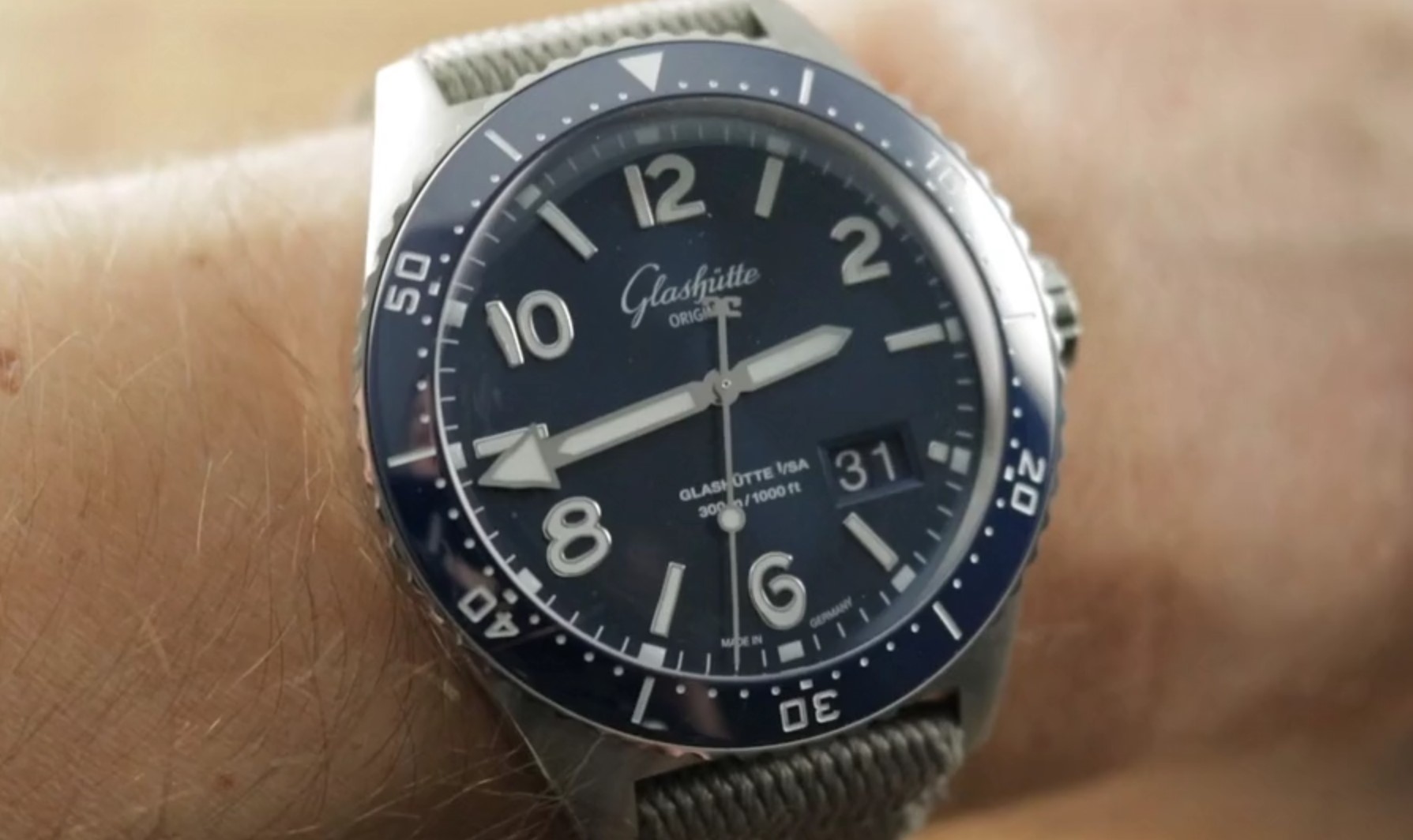 2019 Glashutte Original Seaq Panorama Date 1-36-13-02-81-08 Dive Watch Review
