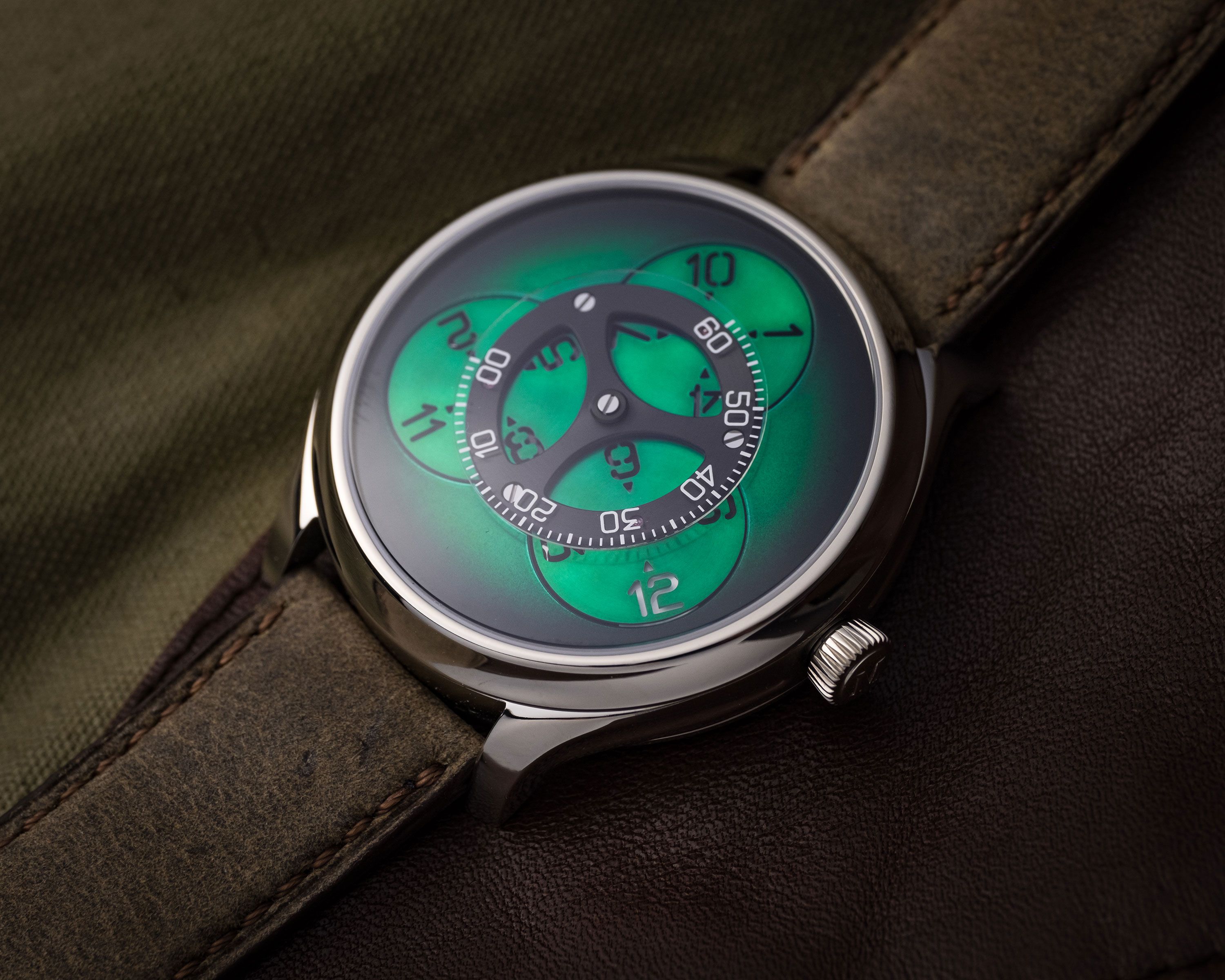 Green watches. Суперлюминова. Циферблат суперлюминова. Green watch. Часы Мариус ларукс.