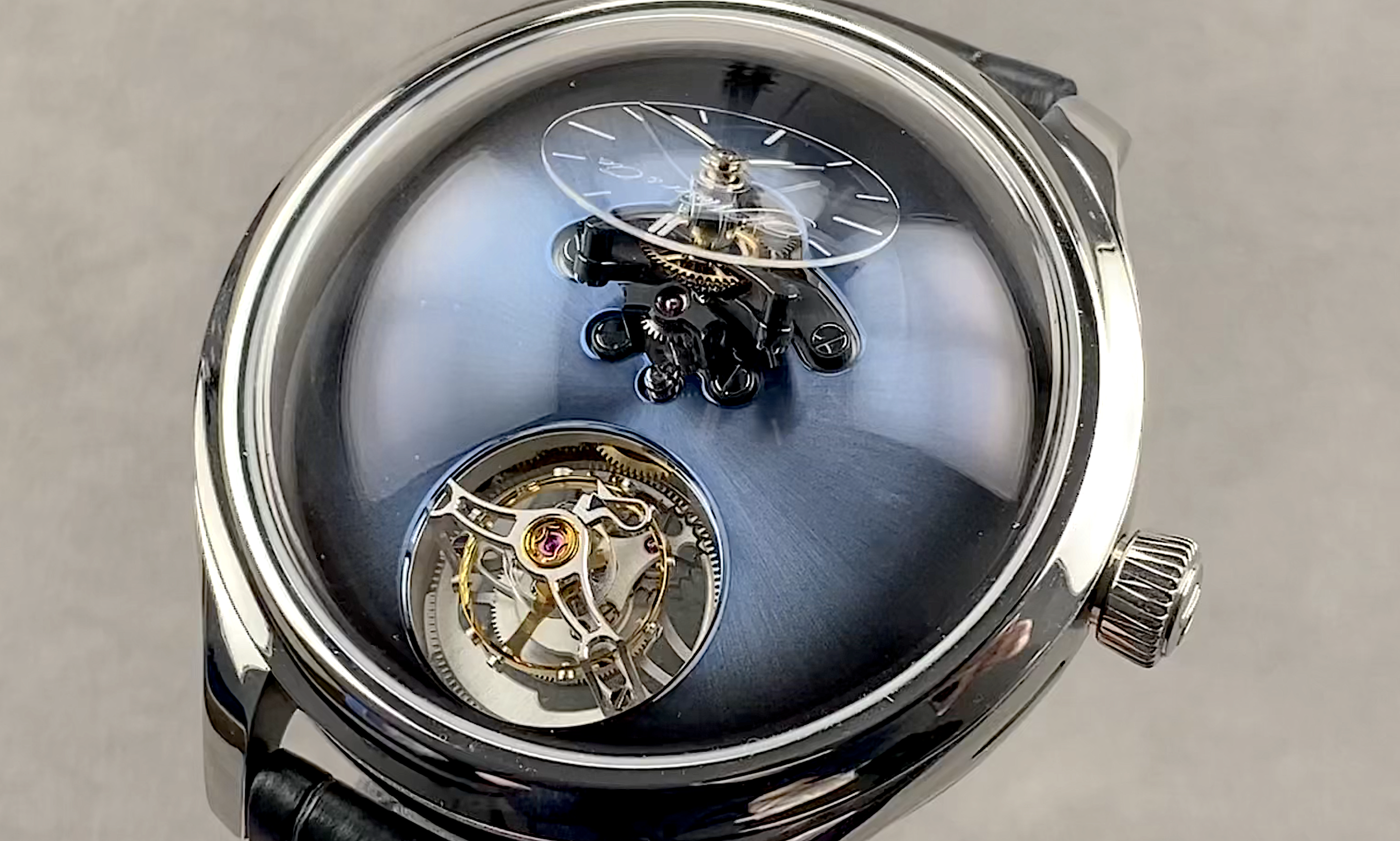 H. Moser & Cie x MB&F Endeavour Cylindrical Tourbillon 1810-1200