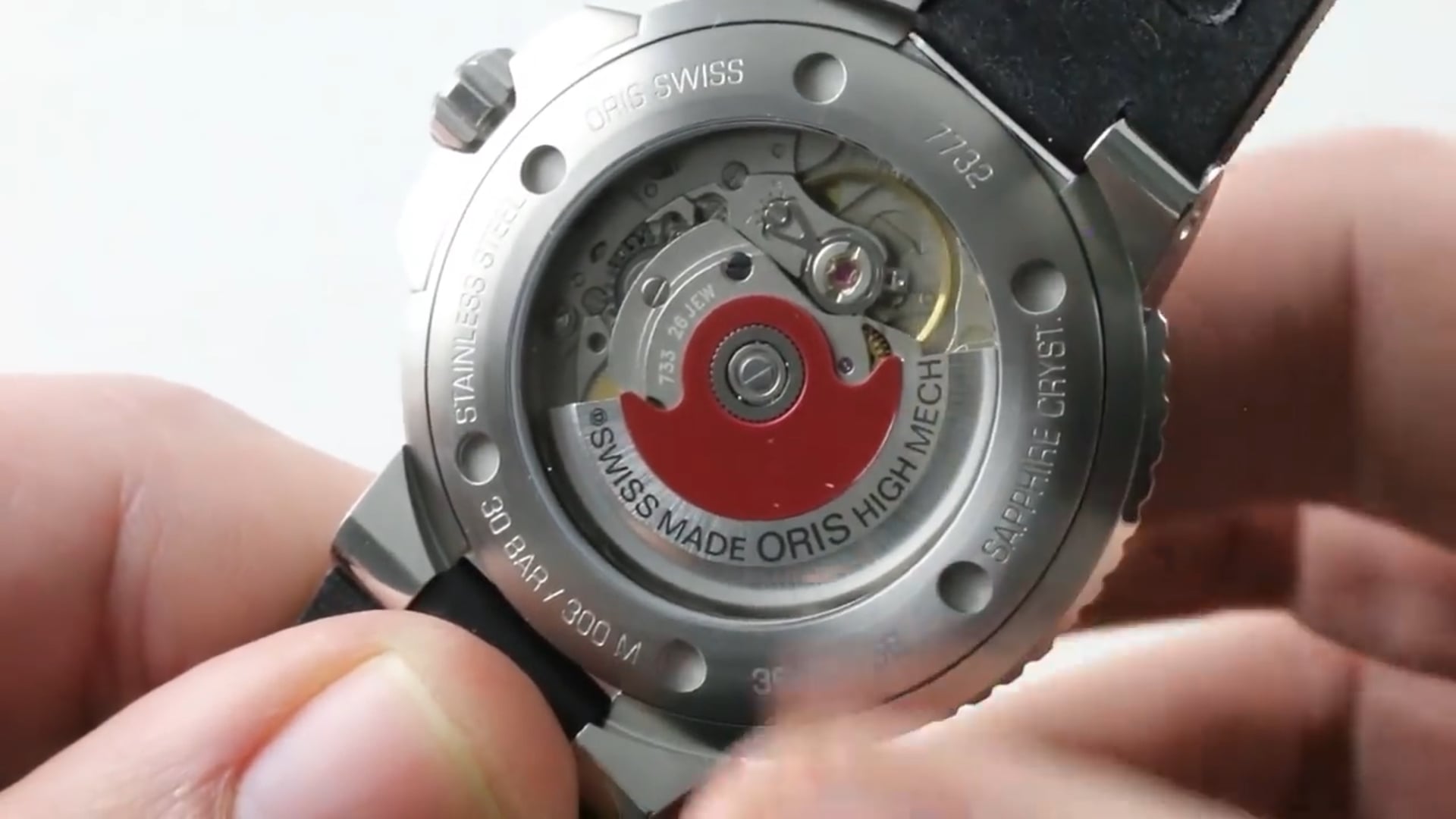 Oris discount aquis caseback