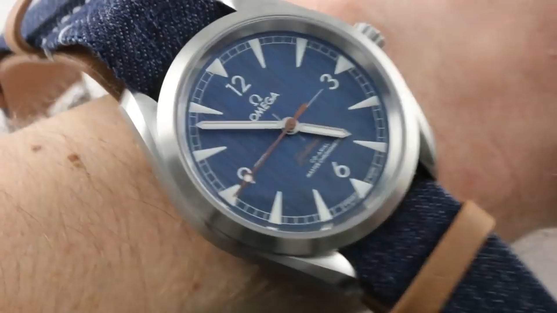 Omega Seamaster Railmaster Jeans Blue Denim (220.12.40.20.03.001) Review