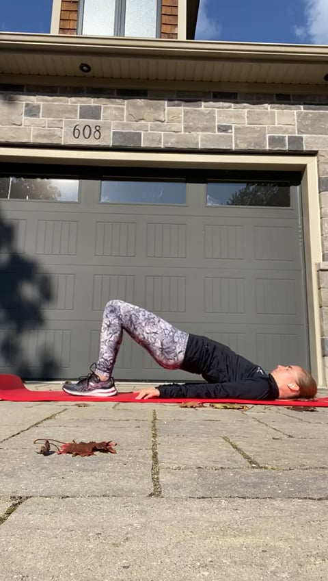 Advanced: Single leg glute bridge raises exercise