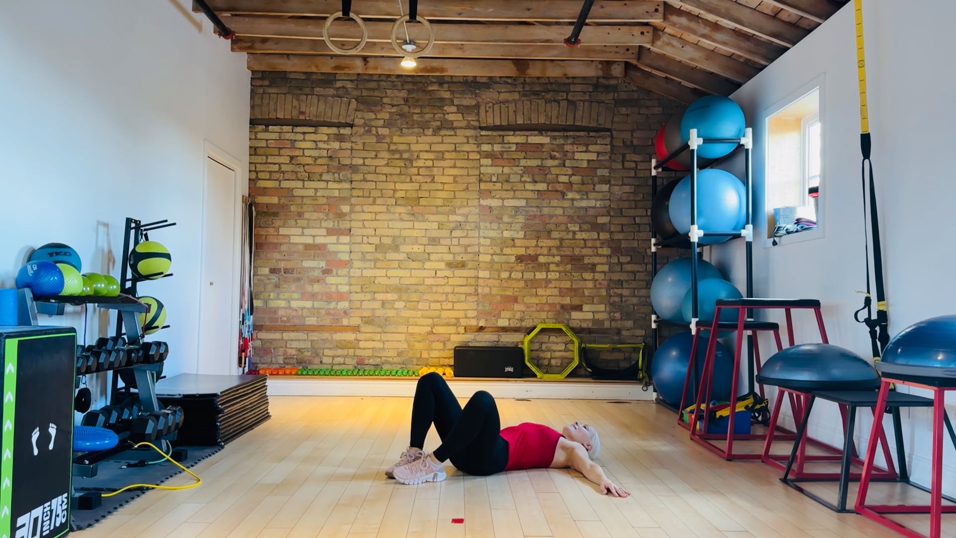 Foundation-Advanced: Supine unilateral knee drop down exercise