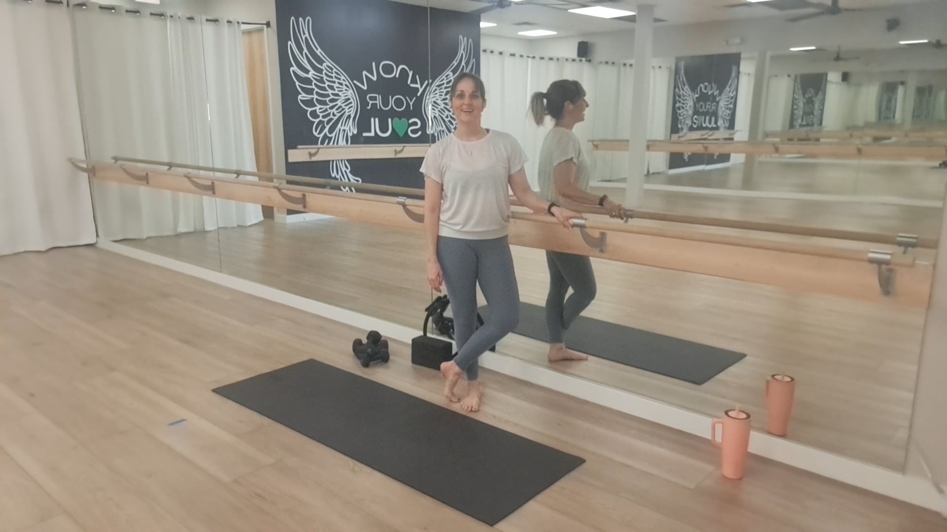 Advanced-Elite: Barre style deep glute workout