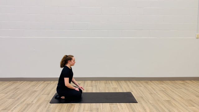 Beginner-Foundation: Puppy pose stretch