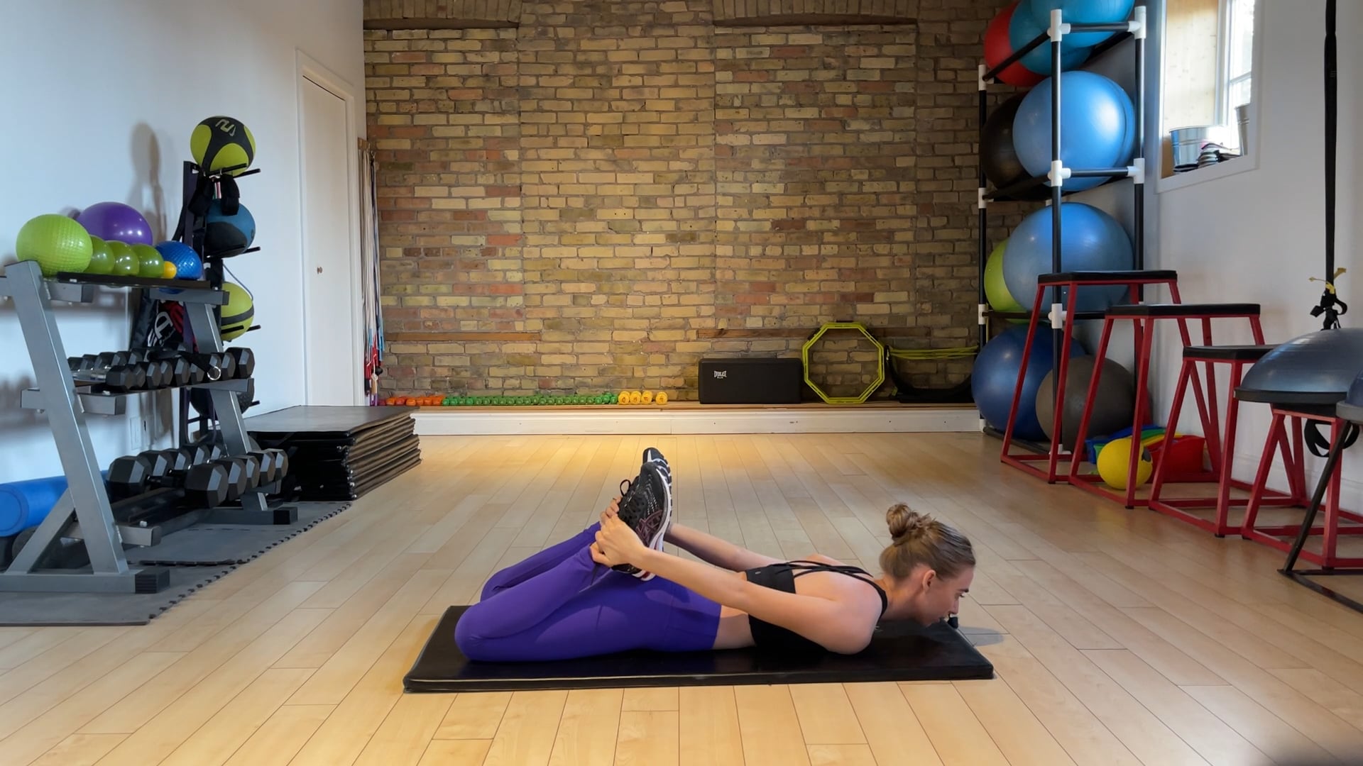 Advanced-Elite: Forwards, backwards, and lateral rocking bow position stretch