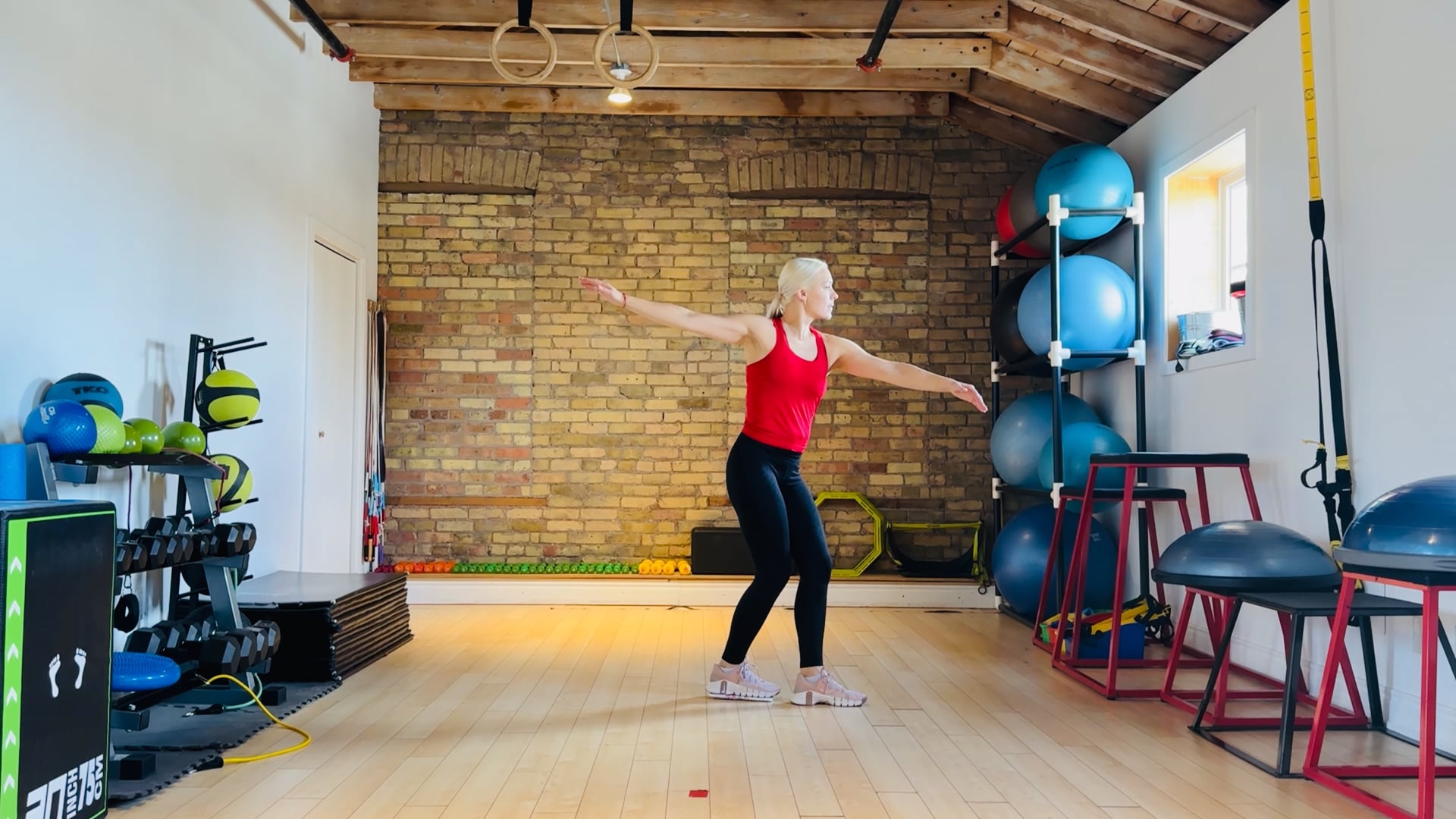 Advanced-Elite: Off-ice loop take-off to air position timing spinner drill