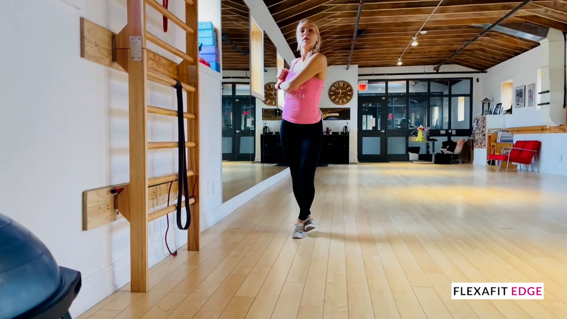 Air position hop to eagle position: Foundation-Elite