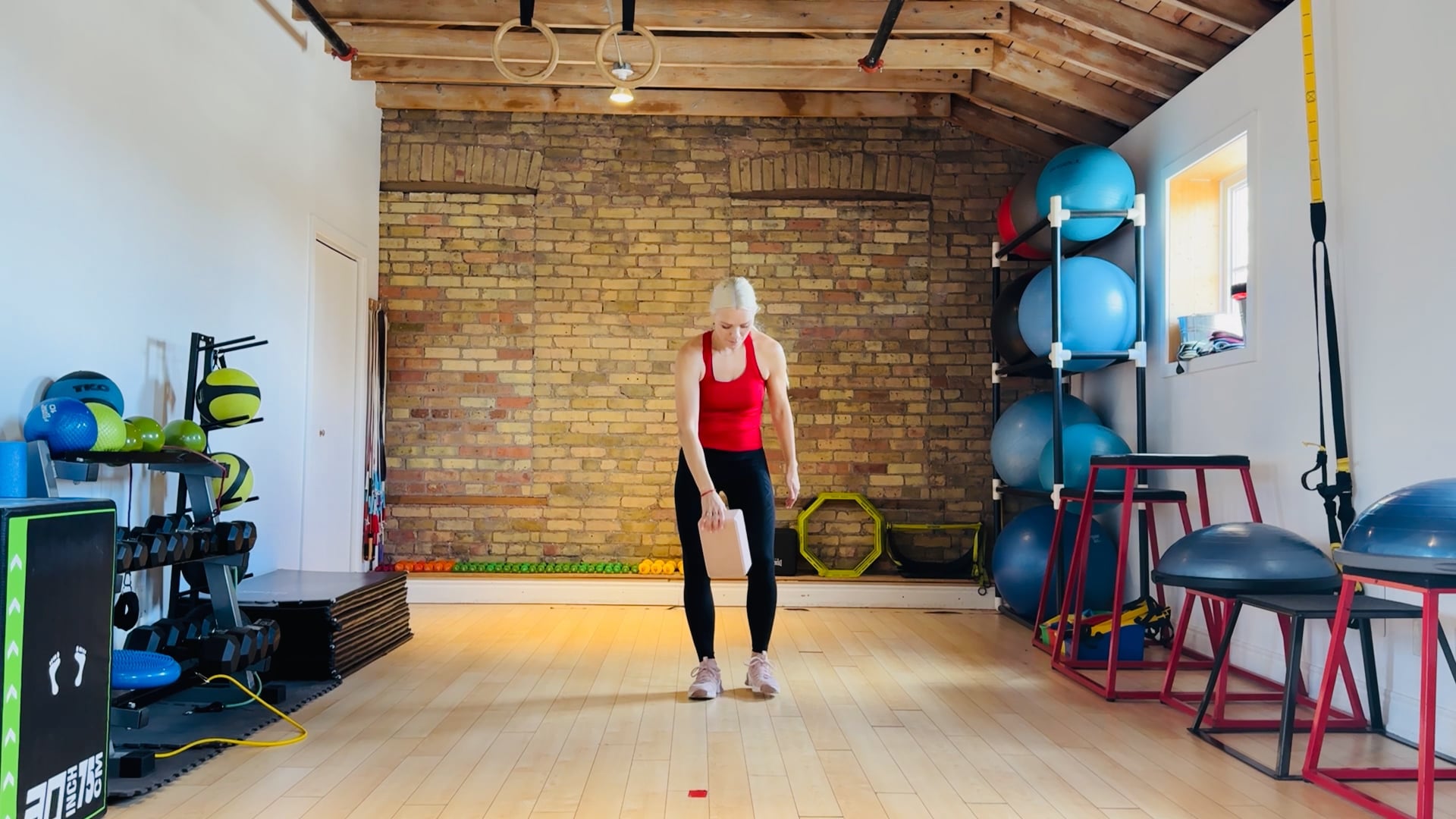 Foundation-Advanced: Off-ice axel take-off free leg turnout yoga block drill
