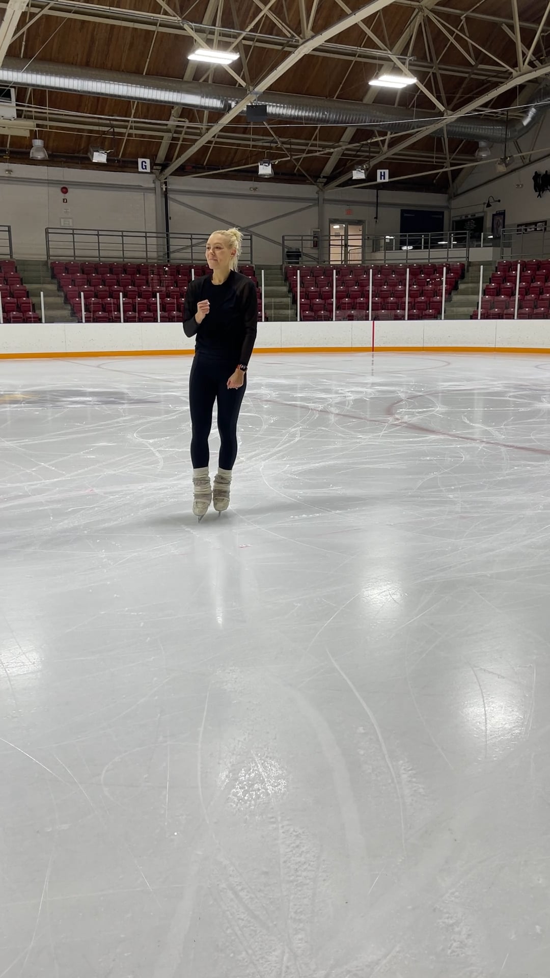 Advanced-Elite: On-ice double axel demonstration