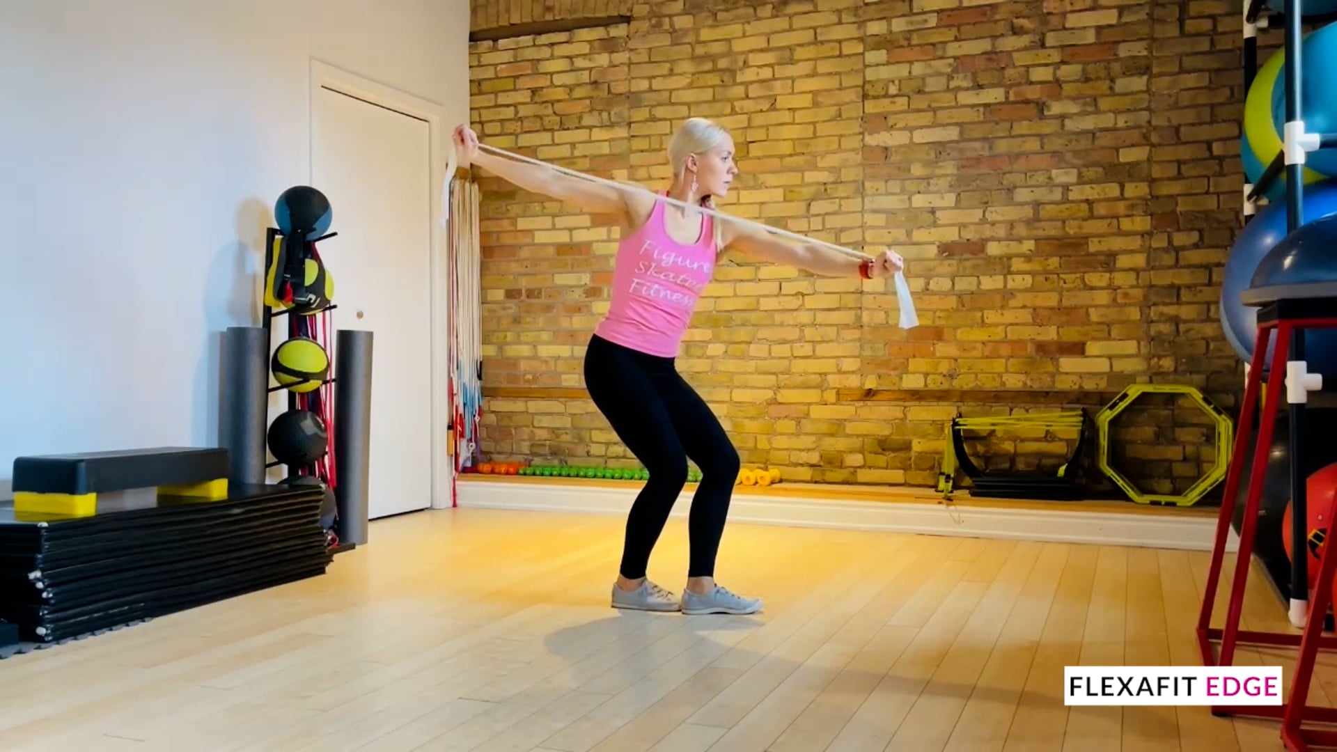 Loop reach back with resistance: Beginner-Advanced