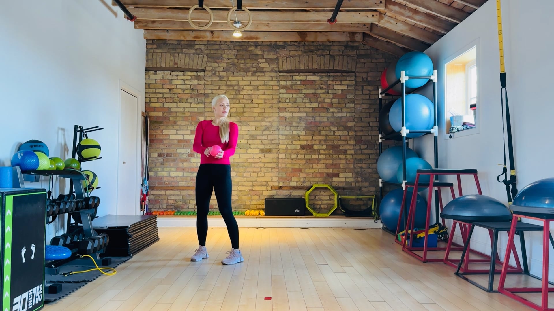 Advanced-Elite: Axel alignment and axis awareness with hand weight drill