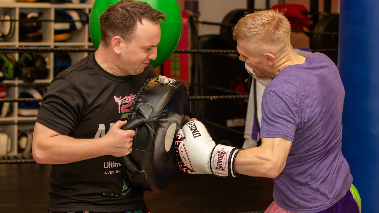 Boxing for Muay Thai - How to Develop Power Punches - WC+