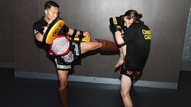 Countering the Left Body Kick in Muay...