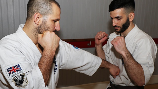 Kyokushin Karate - Generating Power Punches at Close Range