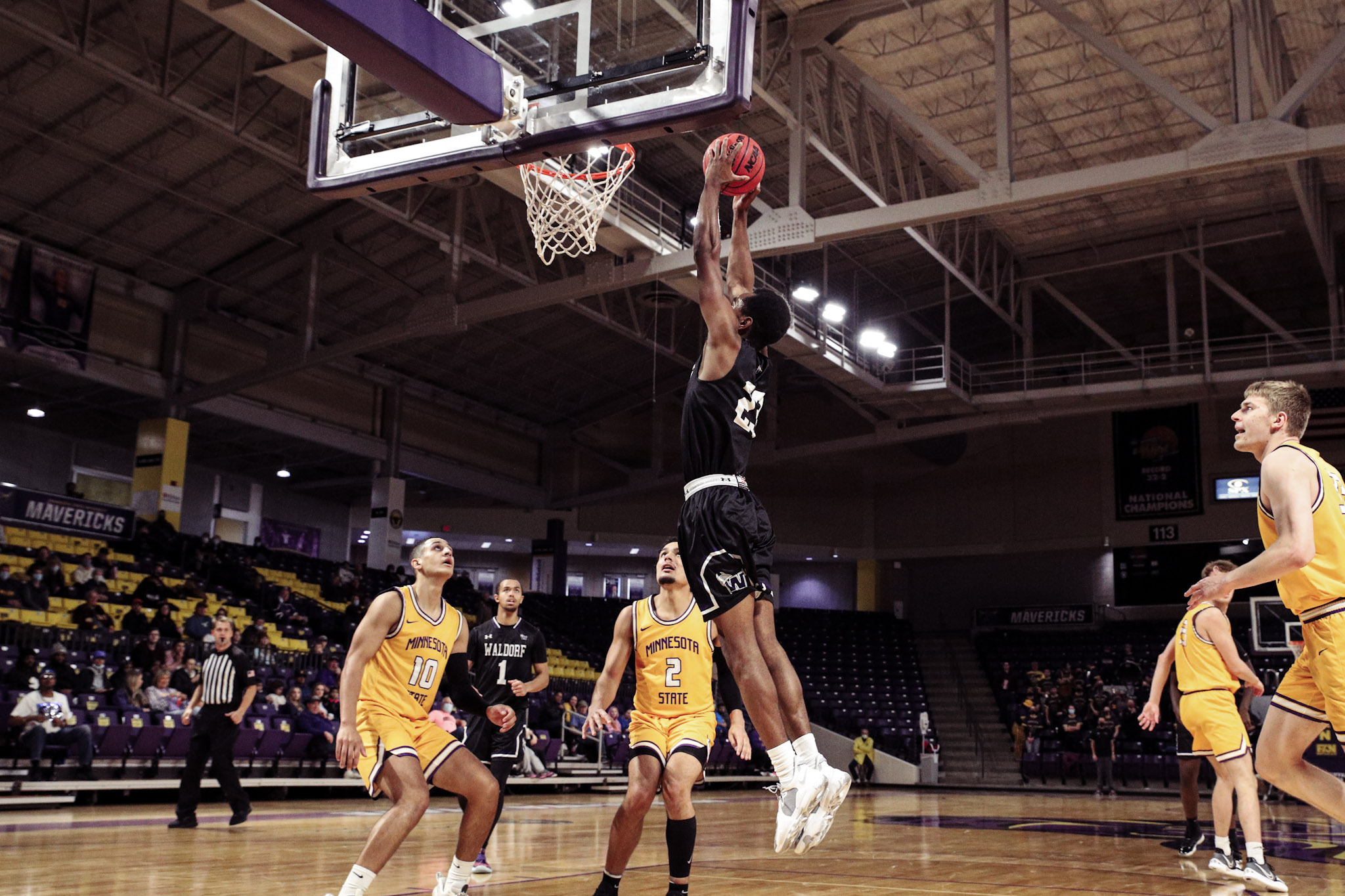 (Men's Basketball) Viterbo v. Waldorf