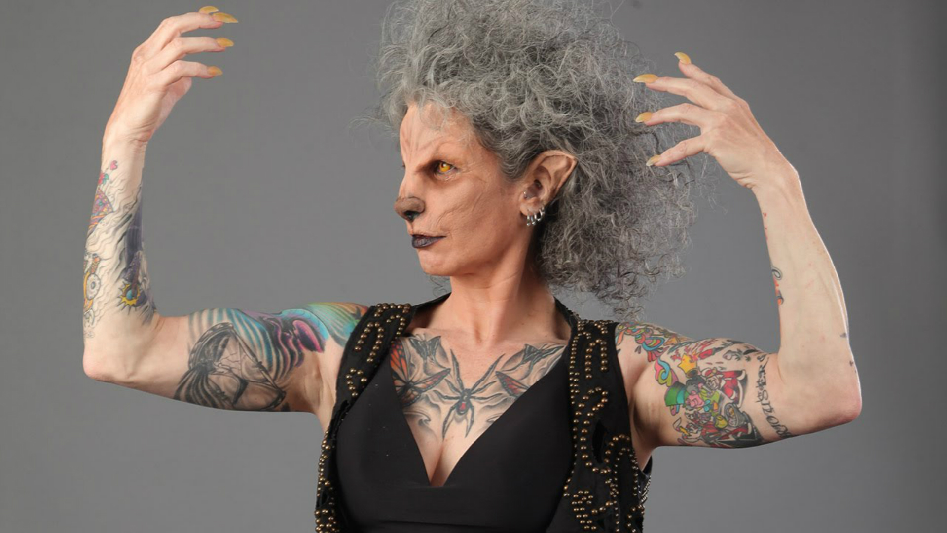 Majestic Wolf Mother