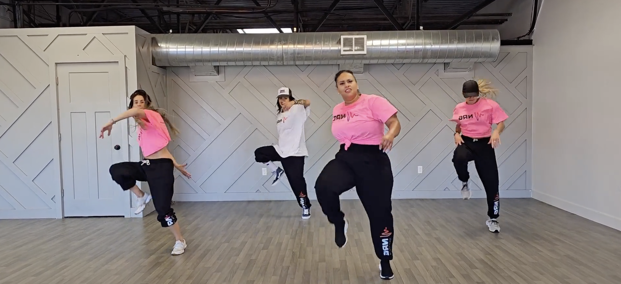 Hood Figga - Gorilla Zoe