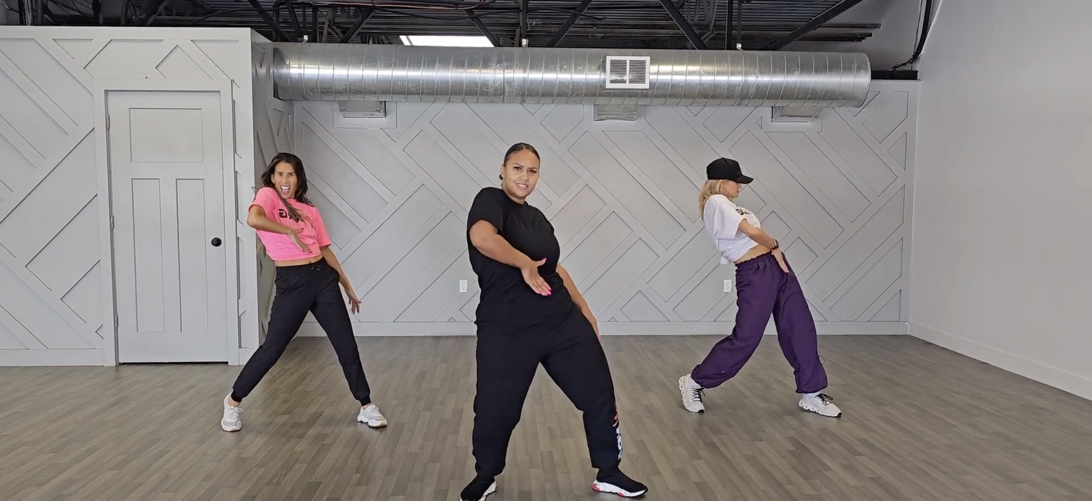 Con Altura - ROSALIA, J Balvin, El Guincho