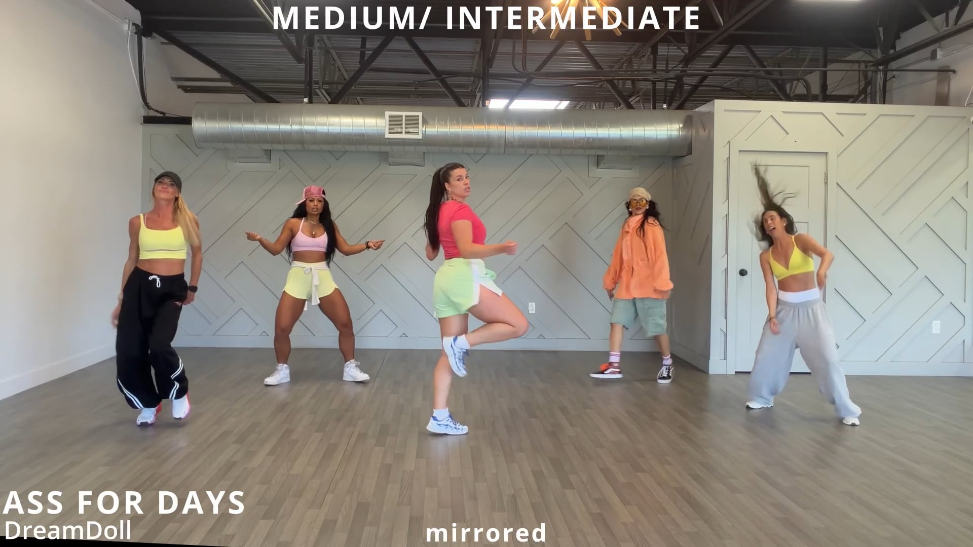 NRG DANCE FITNESS Video