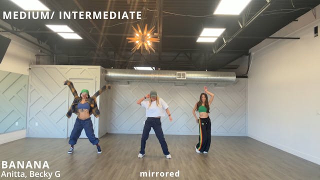 Banana - Anitta, Becky G (mirrored)