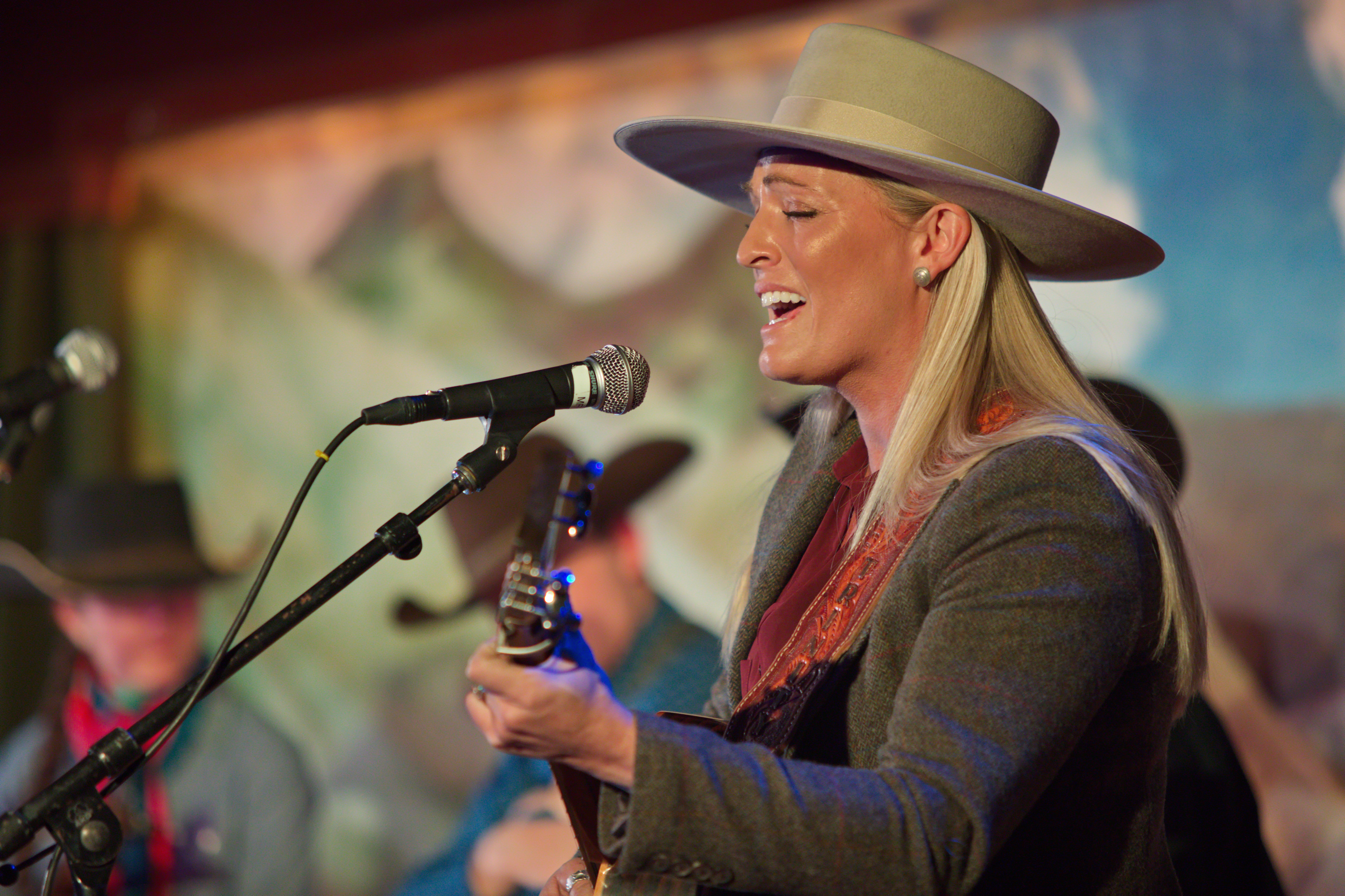 Three-Dimensional Nights