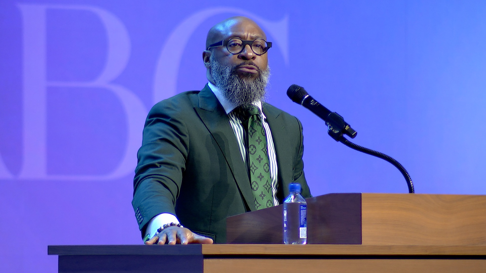 When God Makes A Mess (Sermon Only) | October 22, 2025