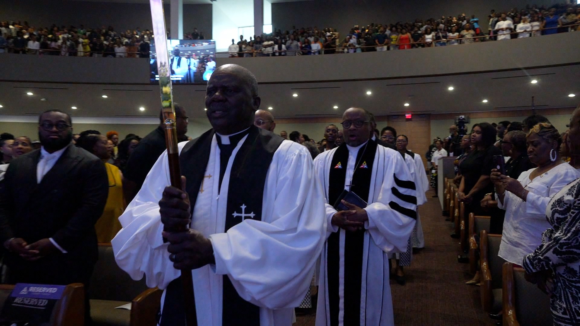 All Hail The Power Of Jesus' Name | September 7, 2025